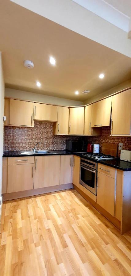 Cosy And Modern Apartment In Central Edimburgo Exterior foto